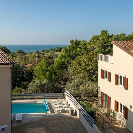 6-Bedroom Villa Chiara With Sea View Premantura Dış mekan fotoğraf