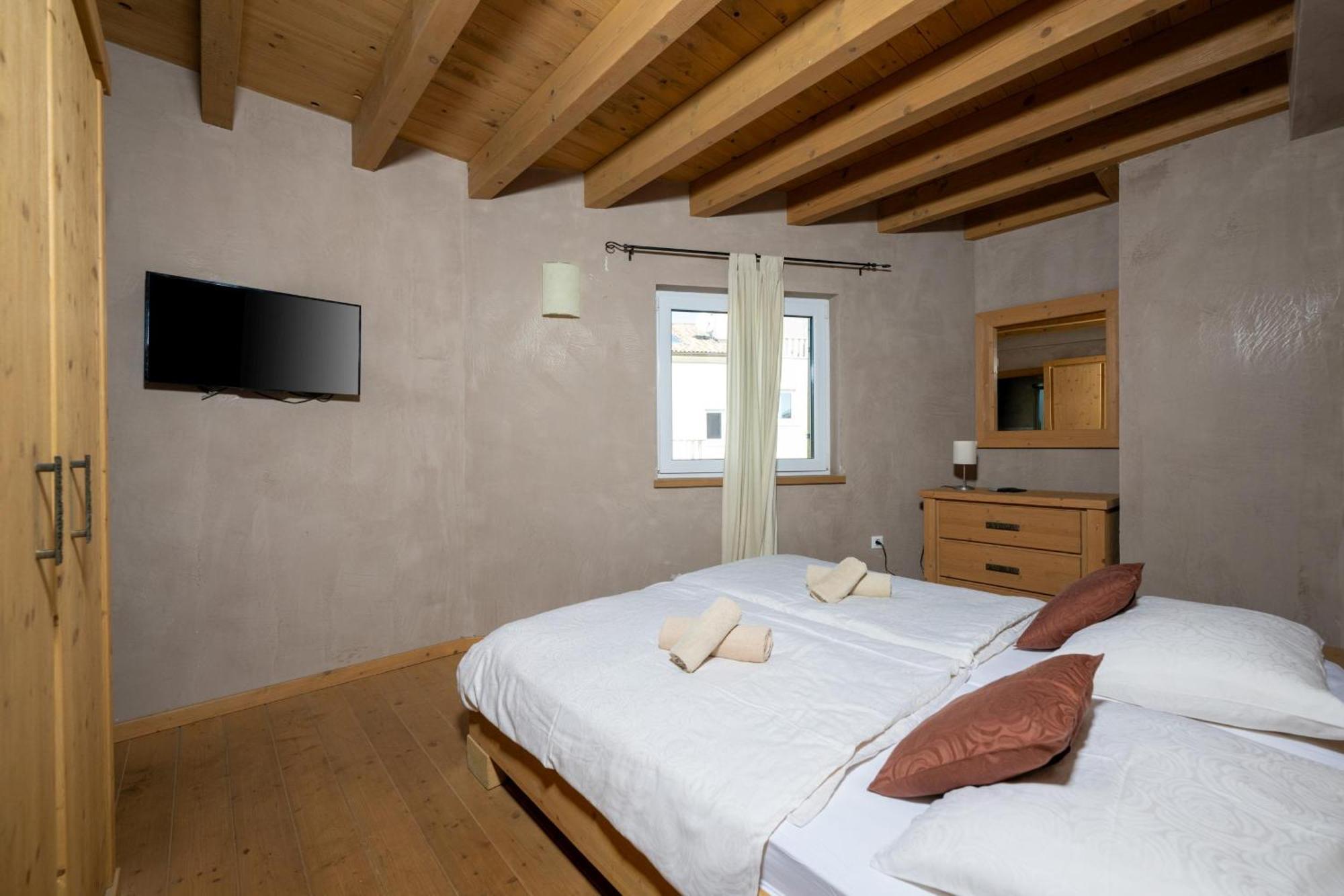 6-Bedroom Villa Chiara With Sea View Premantura Dış mekan fotoğraf