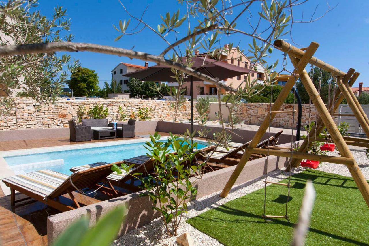 6-Bedroom Villa Chiara With Sea View Premantura Dış mekan fotoğraf