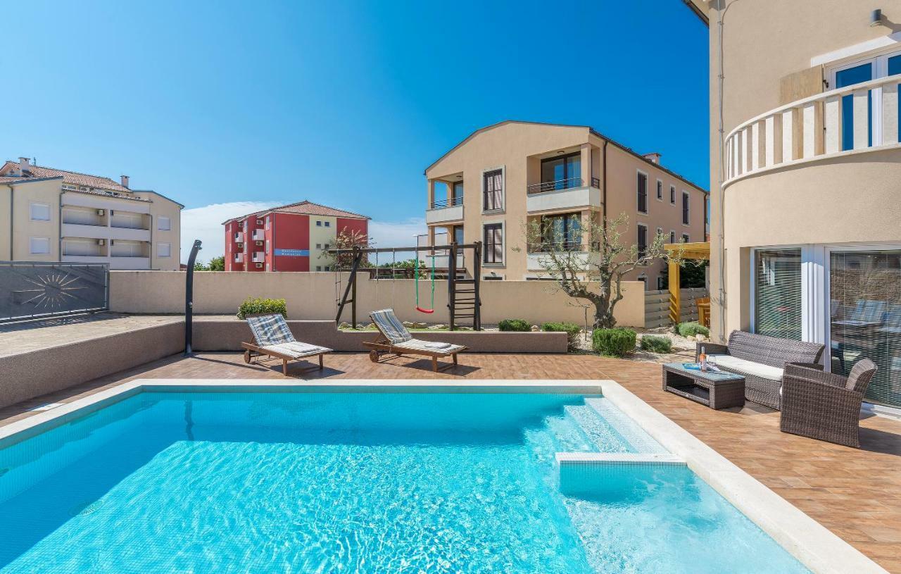 6-Bedroom Villa Chiara With Sea View Premantura Dış mekan fotoğraf